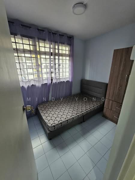 3 Ghim Moh Road HDB Flat For Sale at S$ 410,000 | PropertyGuru Singapore - Bedroom
