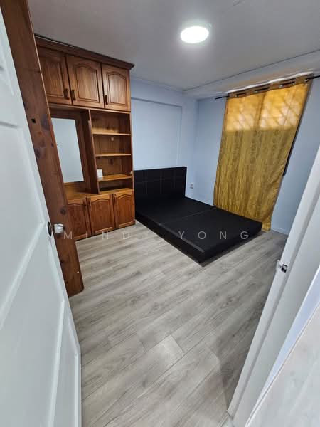 3 Ghim Moh Road HDB Flat For Sale at S$ 410,000 | PropertyGuru Singapore - Bedroom