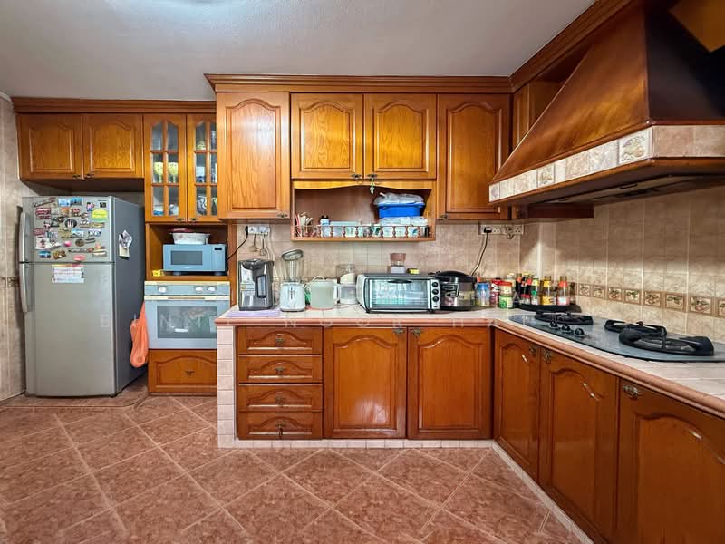 817 Jurong West Street 81 HDB Flat For Sale at S$ 610,000 | PropertyGuru Singapore