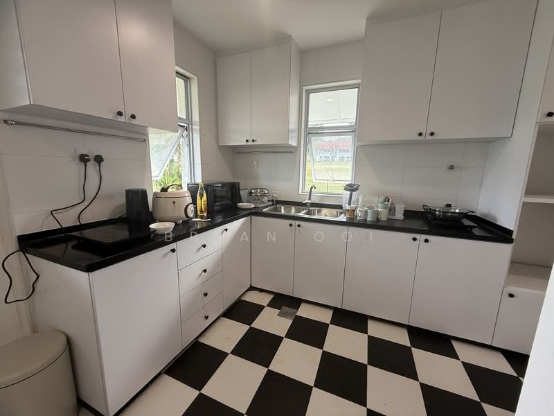 25 Admiralty Road East, , Room Rental, 236 sqft, Walk-up Apartment For Rent, by Bryan Ooi, 500058180 - Kitchen - PropertyGuru.com.sg