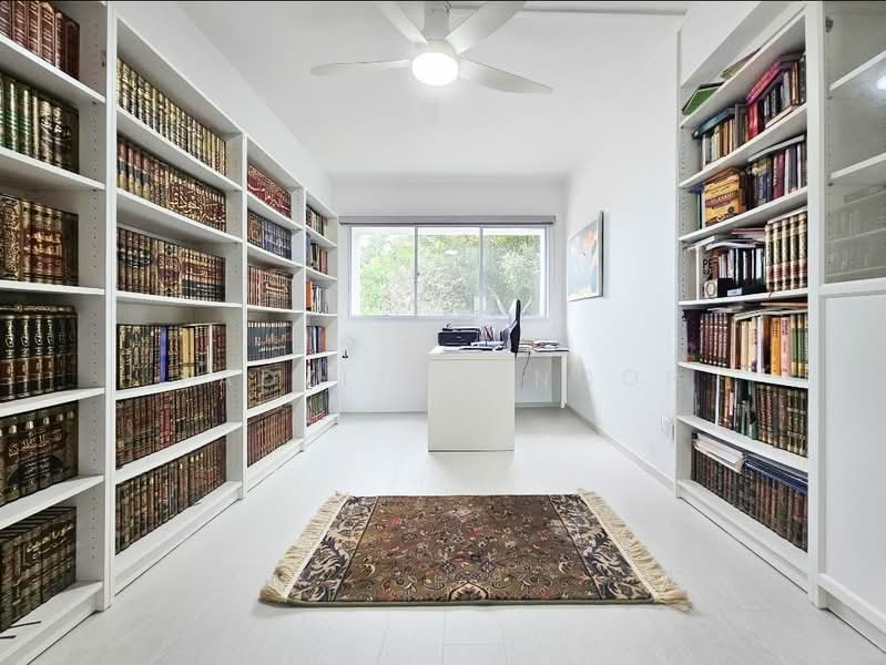 423 Choa Chu Kang Avenue 4 HDB Flat For Sale at S$ 620,000 | PropertyGuru Singapore - Study