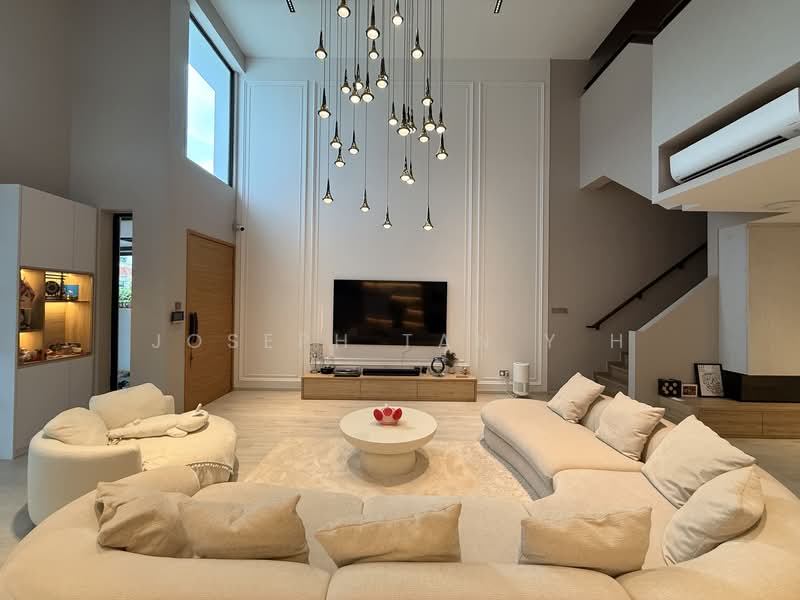 Eastwood Ville Terraced House For Sale at S$ 4,388,000 | PropertyGuru Singapore - Living Room