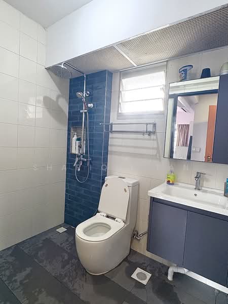 For Sale - 570C Woodlands Avenue 1