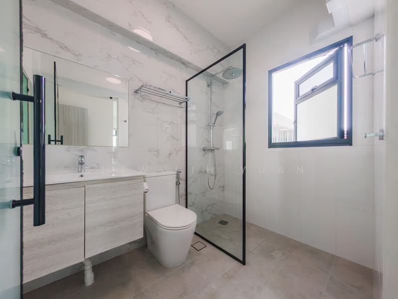 104A Bidadari Park Drive HDB Flat For Sale at S$ 1,250,000 | PropertyGuru Singapore - Bathroom