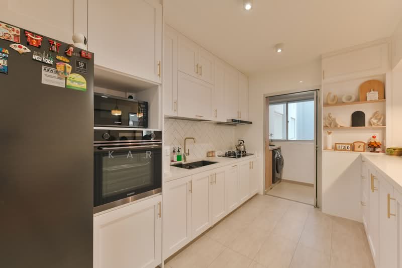 874B Tampines Street 85 HDB Flat For Sale at S$ 949,000 | PropertyGuru Singapore - Kitchen