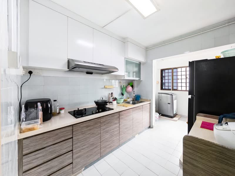 For Sale - 331 Sembawang Close