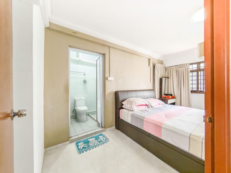 For Sale - 331 Sembawang Close