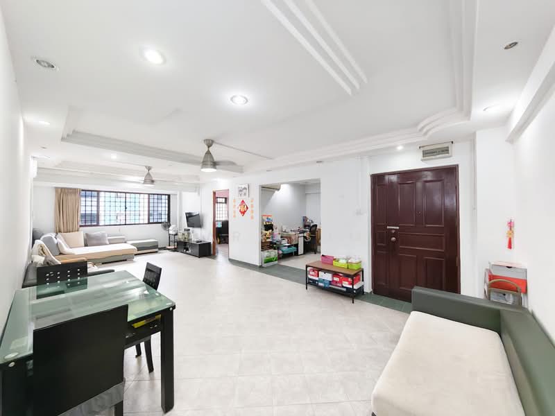 For Sale - 331 Sembawang Close