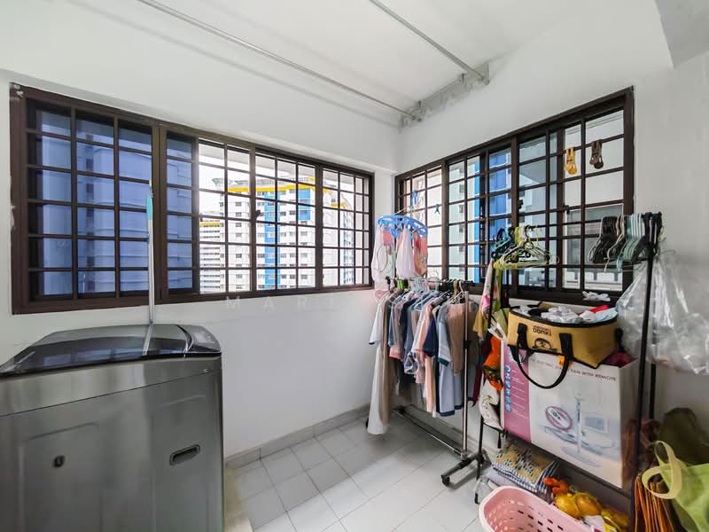 For Sale - 331 Sembawang Close