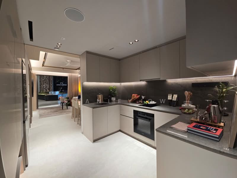 River Modern Condominium For Sale at S$ 1,950,000 | PropertyGuru Singapore - Kitchen