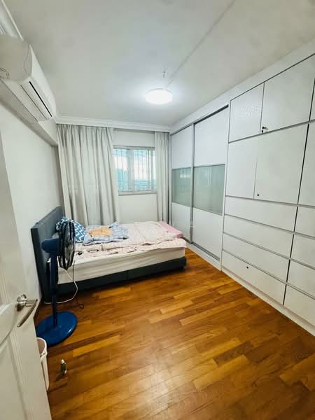 439 Ang Mo Kio Avenue 10, 439 Ang Mo Kio Avenue 10, 3 Bedrooms, 1,280 sqft, HDB Flat For Rent, by Ridzwan Iqbal, 500058253 - Bedroom - PropertyGuru.com.sg