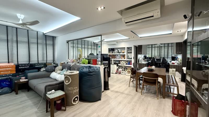 21 Holland Drive HDB Flat For Sale at S$ 1,100,000 | PropertyGuru Singapore - Living Room