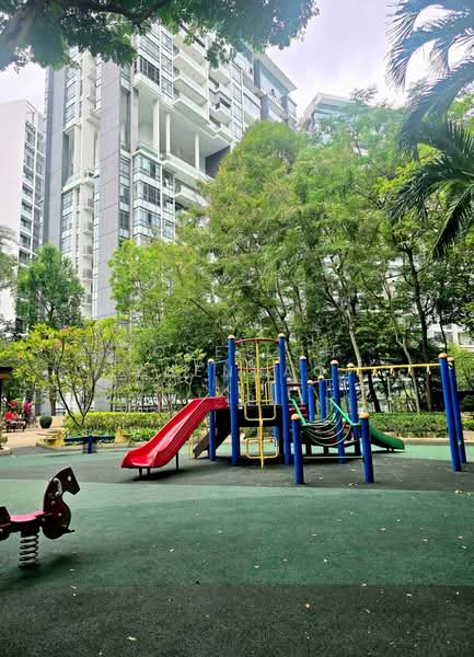Cairnhill Crest Condominium For Sale at S$ 3,188,888 | PropertyGuru Singapore - Exterior