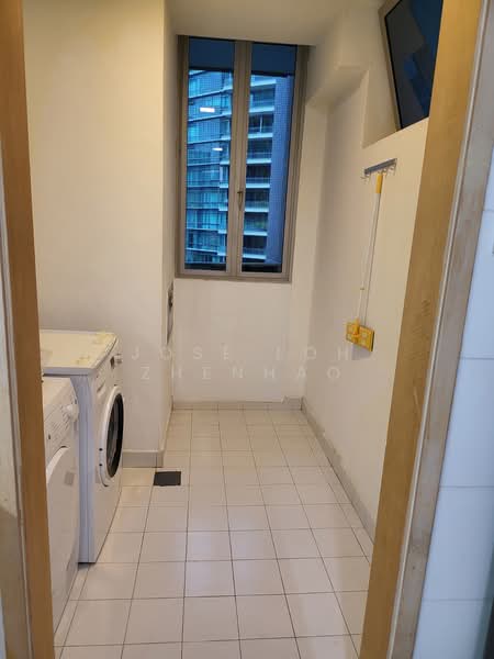 Cairnhill Crest Condominium For Sale at S$ 3,188,888 | PropertyGuru Singapore - Interior