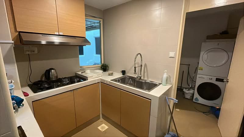 Crystal Court, 456 River Valley Road, Room Rental, 100 sqft, Apartment For Rent, by Belinda Liu, 500058270 - Kitchen - PropertyGuru.com.sg