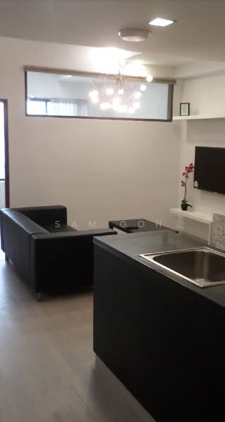 International Plaza Condominium For Sale at S$ 1,490,000 | PropertyGuru Singapore - Living Room