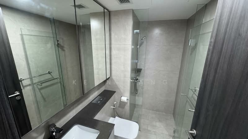 Sky Eden @ Bedok, 1 Bedok Central, 3 Bedrooms, 893 sqft, Condominium For Rent, by Kenny Ang, 500058275 - Bathroom - PropertyGuru.com.sg