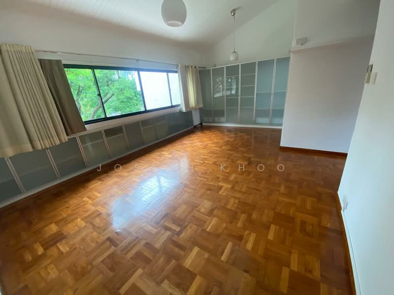 Sommerville Park Cluster House For Sale at S$ 5,988,888 | PropertyGuru Singapore - Master Bedroom