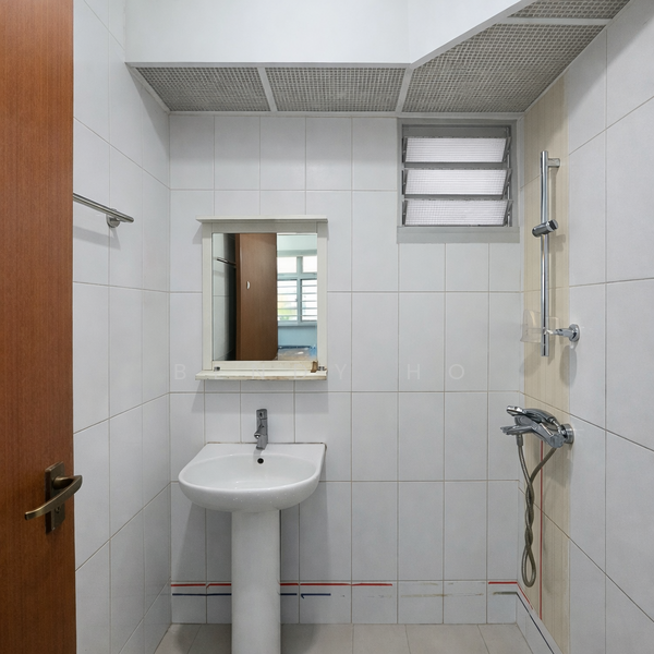 104B Canberra Street HDB Flat For Sale at S$ 500,000 | PropertyGuru Singapore - Bathroom