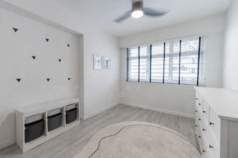 220C Sumang Lane HDB Flat For Sale at S$ 600,000 | PropertyGuru Singapore - Bedroom