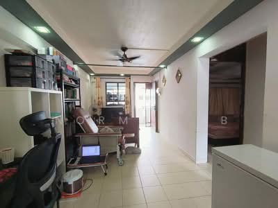 For Sale - 703 Yishun Avenue 5