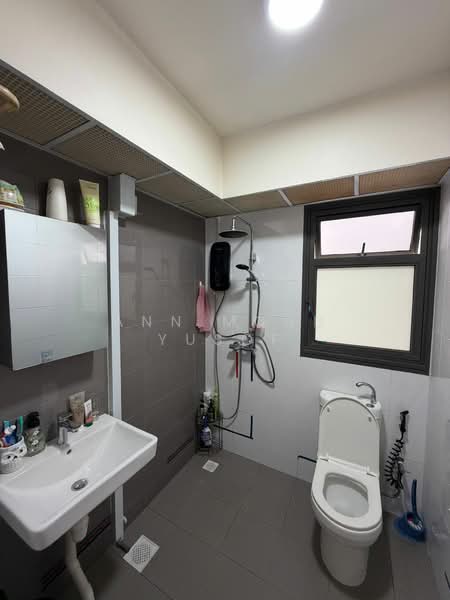 478C Yishun Street 44, 478C Yishun Street 44, 1 Bedroom, 505 sqft, HDB Flat For Rent, by Ann Mohd Yusof, 500058316 - Bathroom - PropertyGuru.com.sg