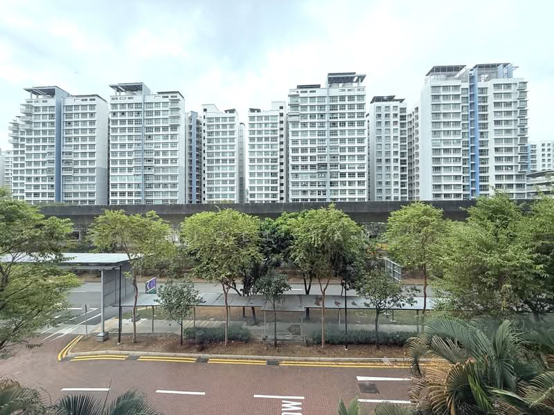 676A Punggol Drive HDB Flat For Sale at S$ 730,000 | PropertyGuru Singapore - Exterior