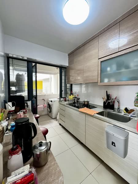 310A Punggol Walk HDB Flat For Sale at S$ 608,000 | PropertyGuru Singapore - Kitchen