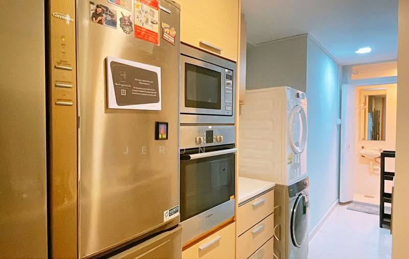 8 @ Mount Sophia, 10A Mount Sophia, Room Rental, 130 sqft, Condominium For Rent, by Jeron Lee, 500058371 - Kitchen - PropertyGuru.com.sg