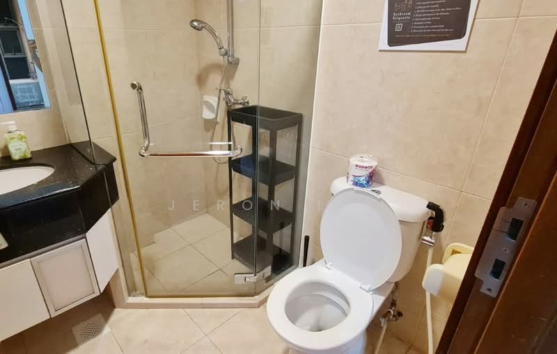 The Madeira, 52 Bukit Batok Street 31, Room Rental, 135 sqft, Condominium For Rent, by Jeron Lee, 500058384 - Bathroom - PropertyGuru.com.sg