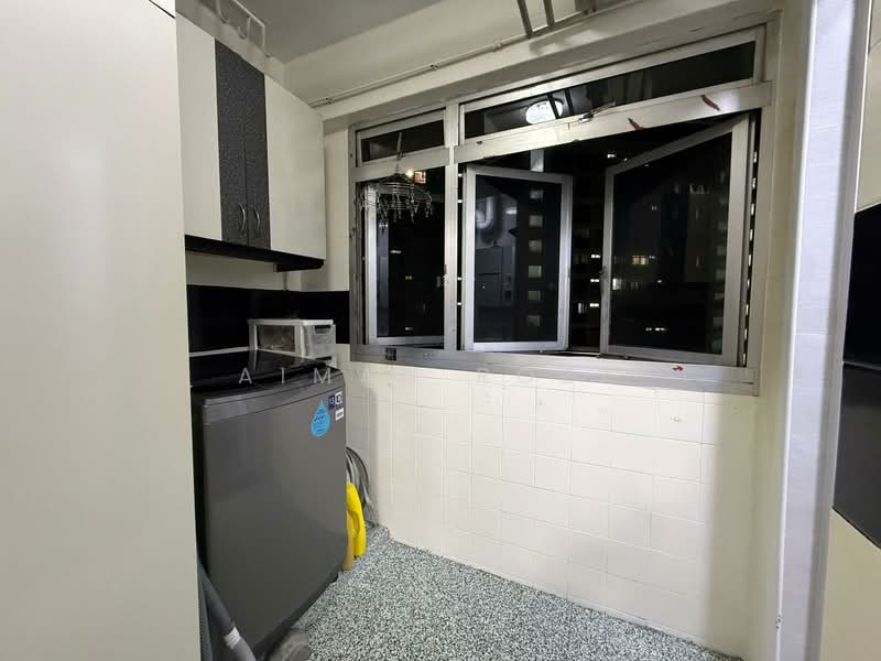 284 Choa Chu Kang Avenue 3, 284 Choa Chu Kang Avenue 3, 3 Bedrooms, 1,119 sqft, HDB Flat For Rent, by Aiman Roza, 500058431 - Kitchen - PropertyGuru.com.sg