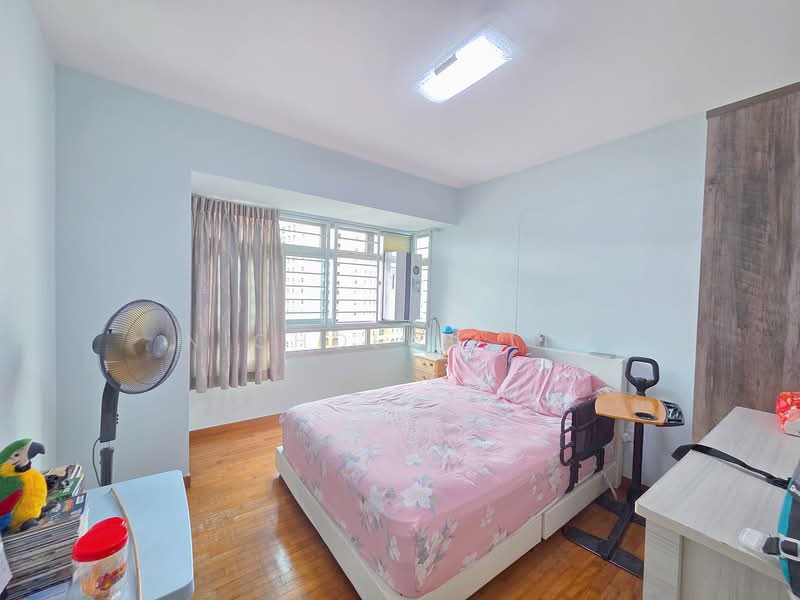 303A Punggol Central HDB Flat For Sale at S$ 778,000 | PropertyGuru Singapore - Bedroom