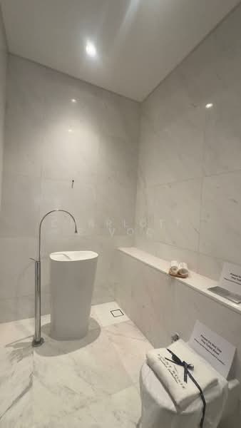 💎TOP Brand New❤️Trophy Freehold Detached💎Prestigious D11 Detached House For Sale at S$ 25,888,888 | PropertyGuru Singapore - Bathroom