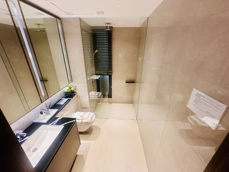 One Marina Gardens Condominium For Sale at S$ 4,702,800 | PropertyGuru Singapore - Bathroom