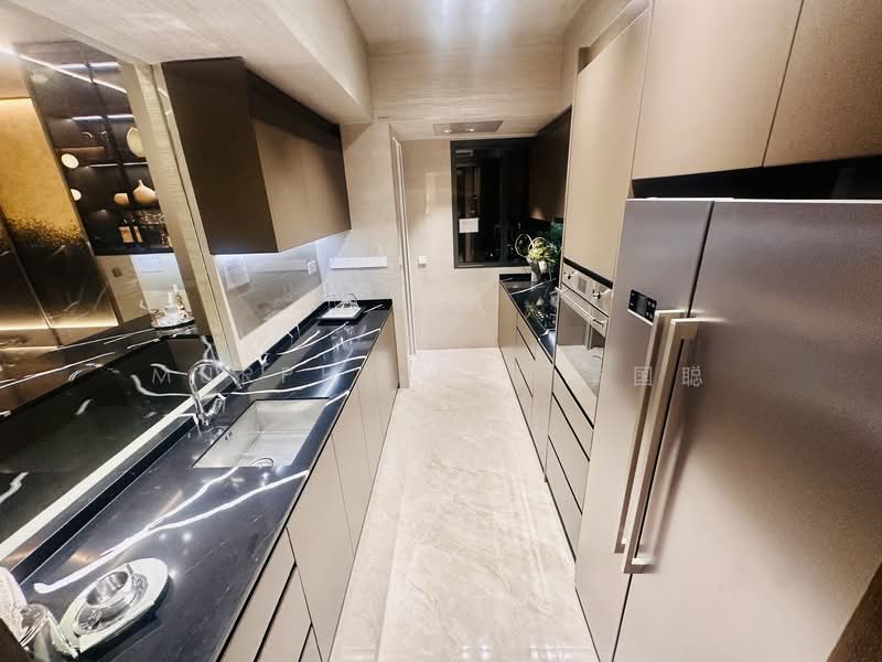 One Marina Gardens Condominium For Sale at S$ 4,702,800 | PropertyGuru Singapore - Kitchen