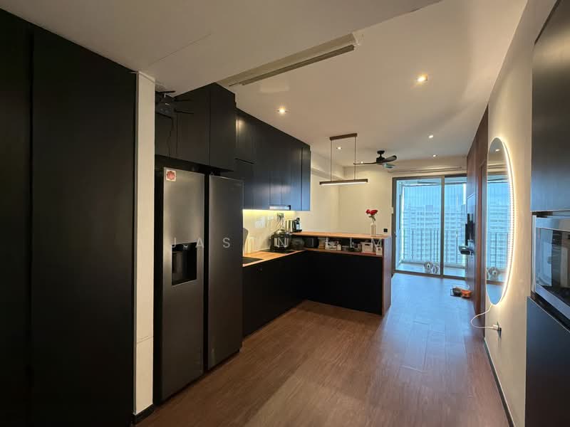 Riversails Condominium For Sale at S$ 880,000 | PropertyGuru Singapore - Kitchen