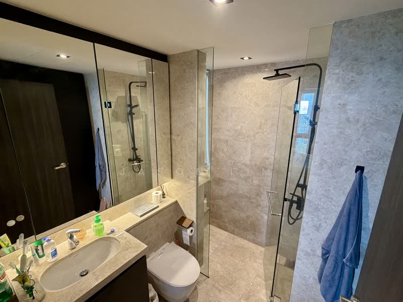 Riversails Condominium For Sale at S$ 880,000 | PropertyGuru Singapore - Bathroom