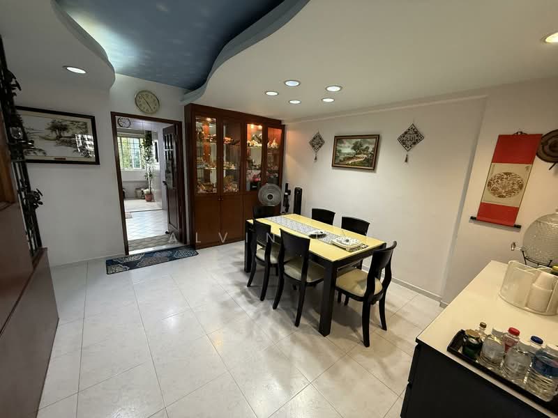 539 Bukit Panjang Ring Road HDB Flat For Sale at S$ 599,888 | PropertyGuru Singapore - Dining Room