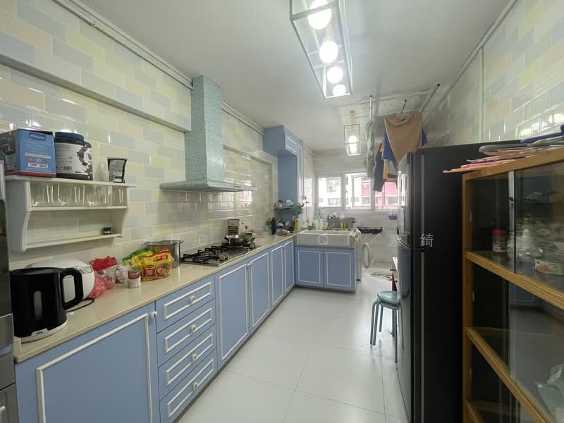 660 Hougang Avenue 8, 660 Hougang Avenue 8, 3 Bedrooms, 1,119 sqft, HDB Flat For Sale, by Candy ZiQi 紫绮, 500058445 - Kitchen - PropertyGuru.com.sg