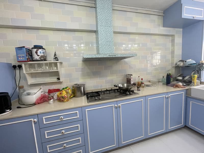 660 Hougang Avenue 8, 660 Hougang Avenue 8, 3 Bedrooms, 1,119 sqft, HDB Flat For Sale, by Candy ZiQi 紫绮, 500058445 - Kitchen - PropertyGuru.com.sg