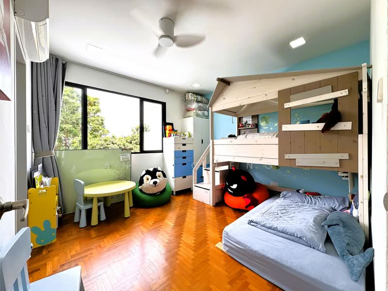 Renovated Inter Terrace With Home Lift At Guan Soon Terrace Estate Terraced House For Sale at S$ 5,180,000 | PropertyGuru Singapore - Bedroom