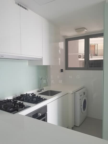 Centro Residences Condominium For Sale at S$ 2,030,000 | PropertyGuru Singapore - Kitchen