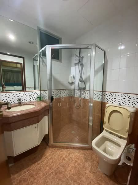 Sunshine Plaza, 10 Prinsep Link, Room Rental, 140 sqft, Apartment For Rent, by Aurea Living, 500058462 - Bathroom - PropertyGuru.com.sg