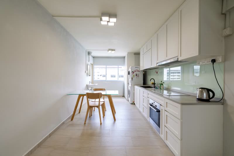 218 Ang Mo Kio Avenue 1 HDB Flat For Sale at S$ 580,000 | PropertyGuru Singapore - Kitchen