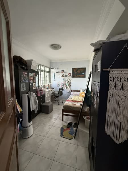 464 Choa Chu Kang Avenue 4, 464 Choa Chu Kang Avenue 4, 3 Bedrooms, 1,323 sqft, HDB Flat For Sale, by Chris Ng, 500058468 - Bedroom - PropertyGuru.com.sg