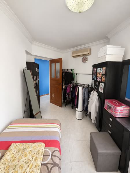 464 Choa Chu Kang Avenue 4, 464 Choa Chu Kang Avenue 4, 3 Bedrooms, 1,323 sqft, HDB Flat For Sale, by Chris Ng, 500058468 - Bedroom 1 - PropertyGuru.com.sg