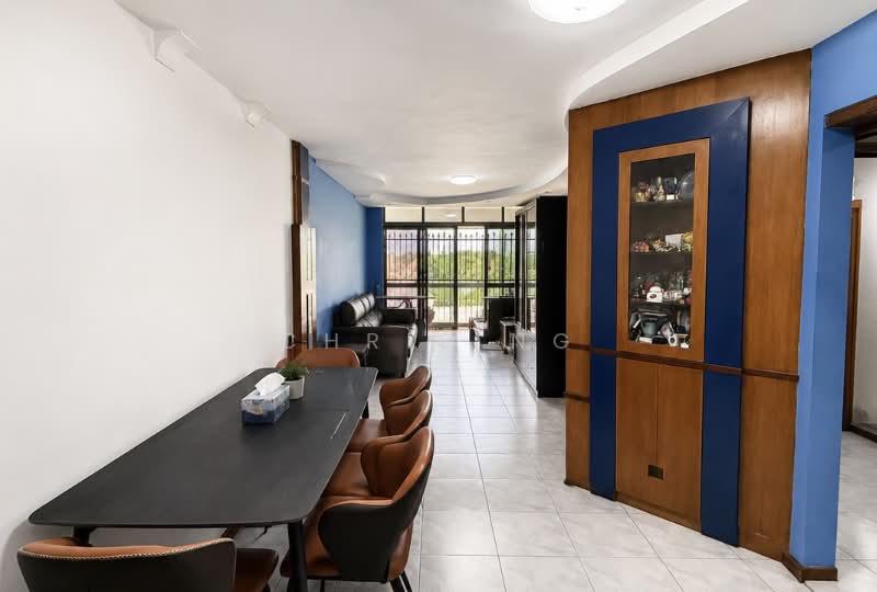 464 Choa Chu Kang Avenue 4, 464 Choa Chu Kang Avenue 4, 3 Bedrooms, 1,323 sqft, HDB Flat For Sale, by Chris Ng, 500058468 - Living Room - PropertyGuru.com.sg