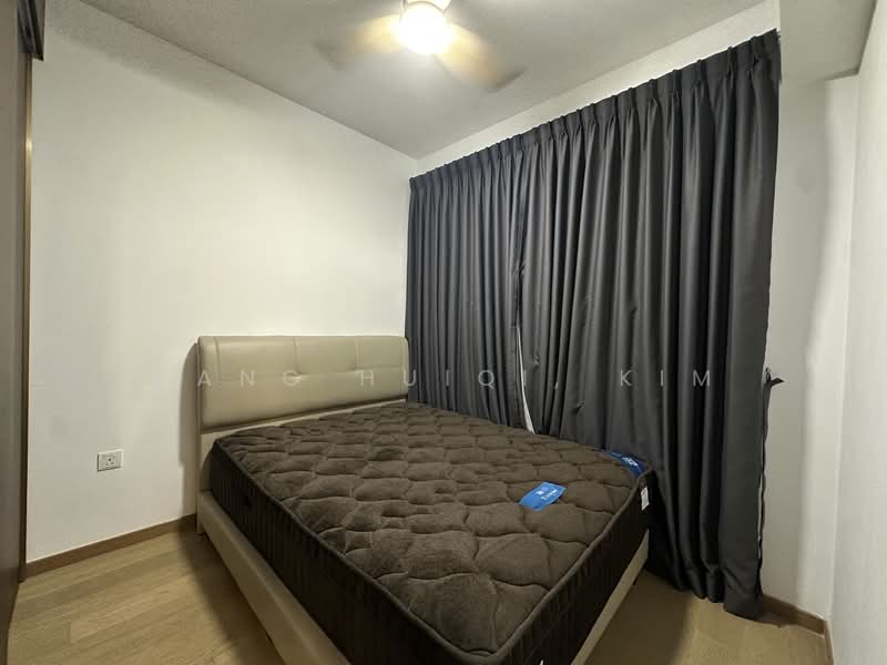 The Florence Residences Condominium For Sale at S$ 830,000 | PropertyGuru Singapore - Bedroom