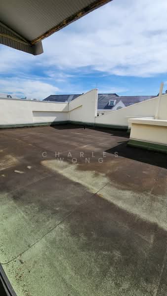 The Hacienda Condominium For Sale at S$ 2,500,000 | PropertyGuru Singapore - Exterior