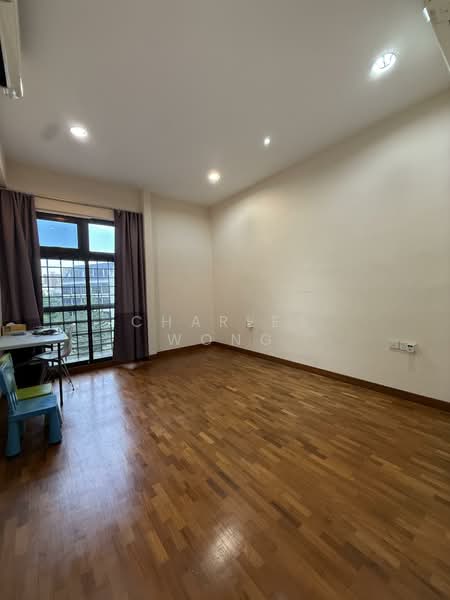 The Hacienda, 1 Hacienda Grove, 2 Bedrooms, 1,206 sqft, Condominium For Sale, by CHARLES WONG, 500058489 - MasterRoom - PropertyGuru.com.sg